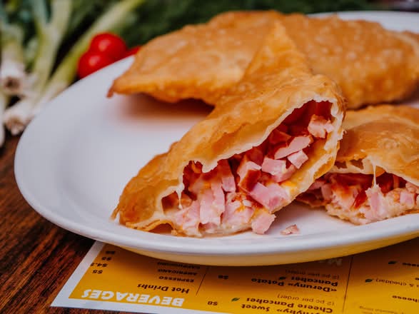 chebureky-house-ham-cheese-cheburek
